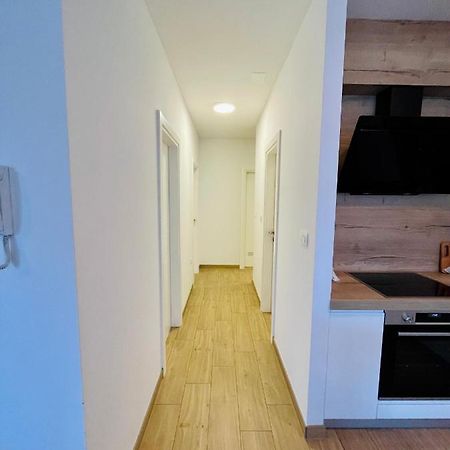 Alida Valli Apartment Kastela Bagian luar foto