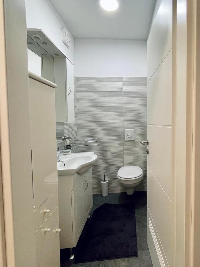 Alida Valli Apartment Kastela Bagian luar foto