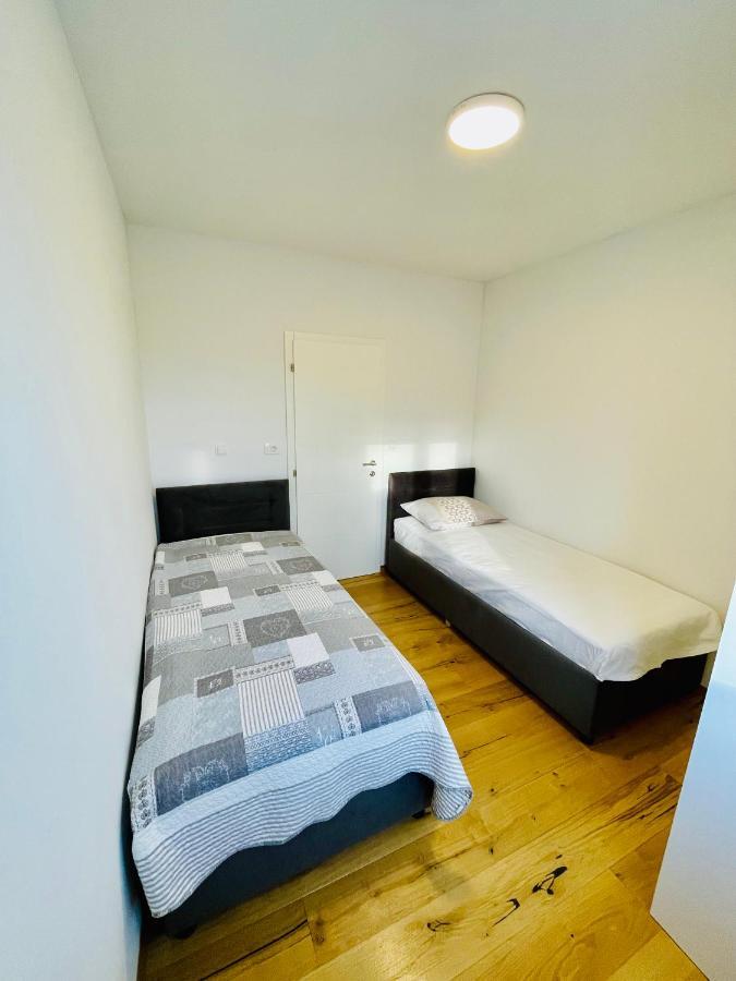 Alida Valli Apartment Kastela Bagian luar foto